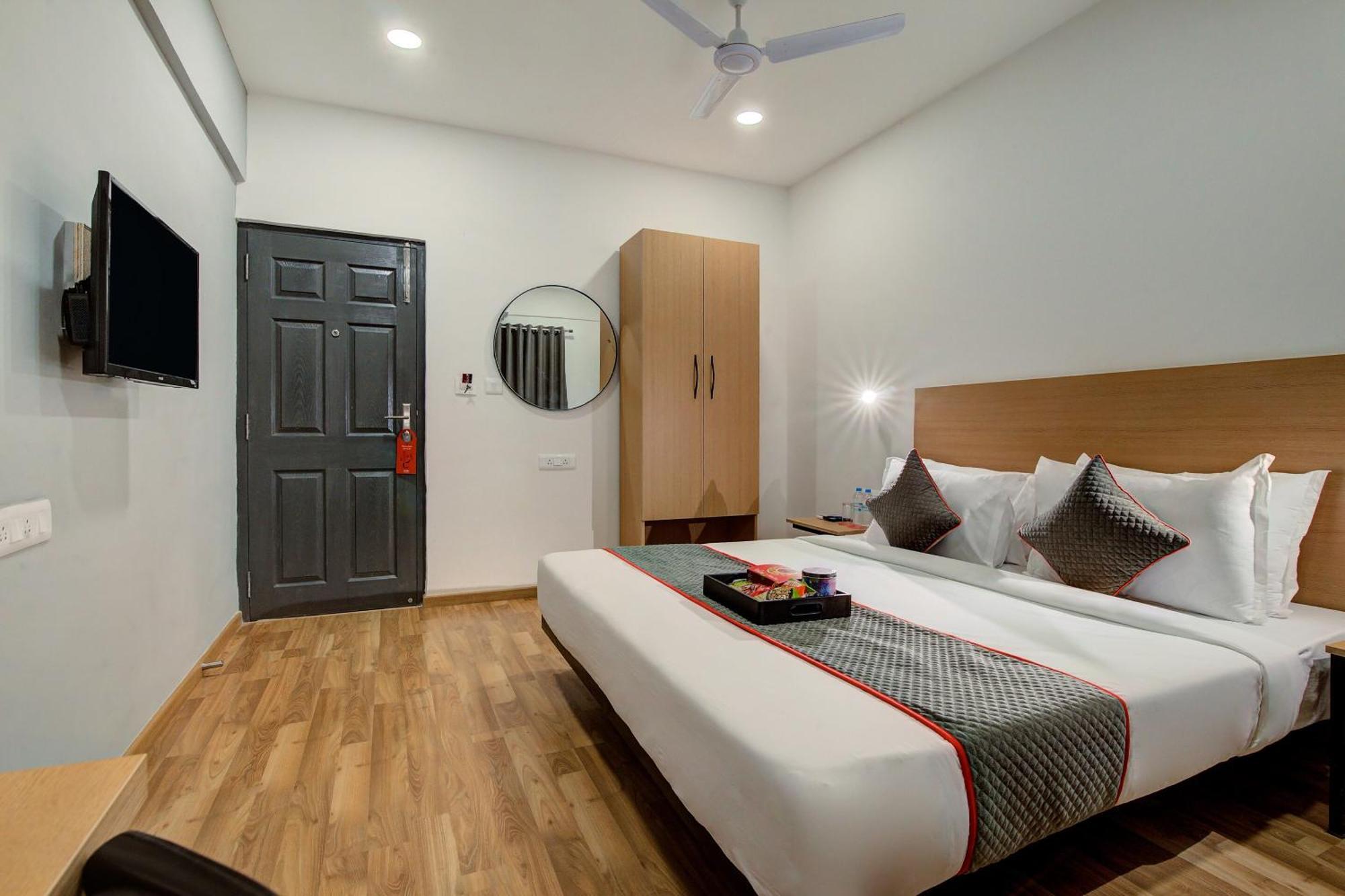 Hotel O Evergreen Фаридабад Экстерьер фото